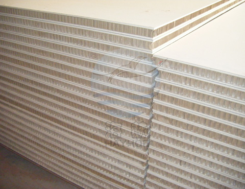 紙蜂（fēng）窩隔音板